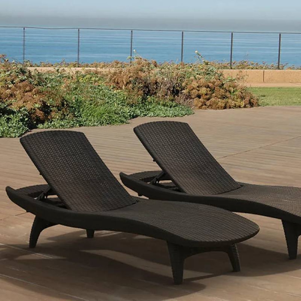 Комплект пластиковых шезлонгов Keter Pacific Set 2шт. + столик Графит