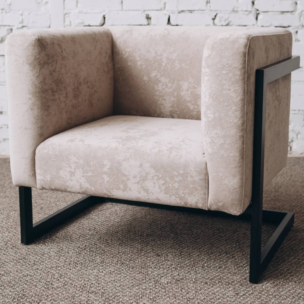 Кресло Harold Armchair