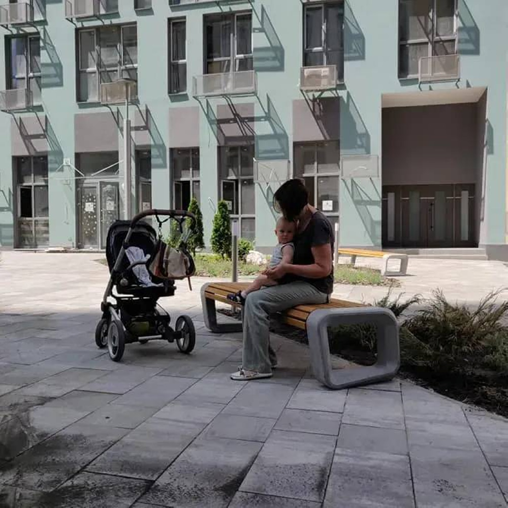 Современная скамья из бетона и дерева Urban N